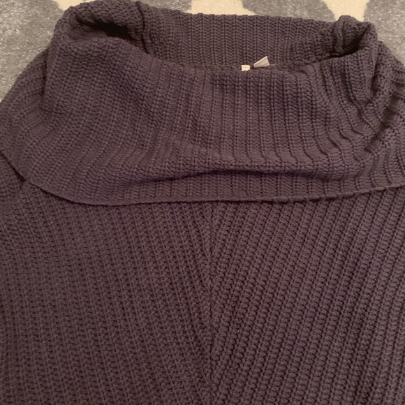 NWOT Anthropologie Moth cowl neck sweater Size M - Picture 3 of 4